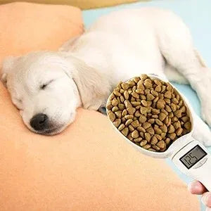 Digital dog food measuring spoon with LCD display measuring dry pet food accurately